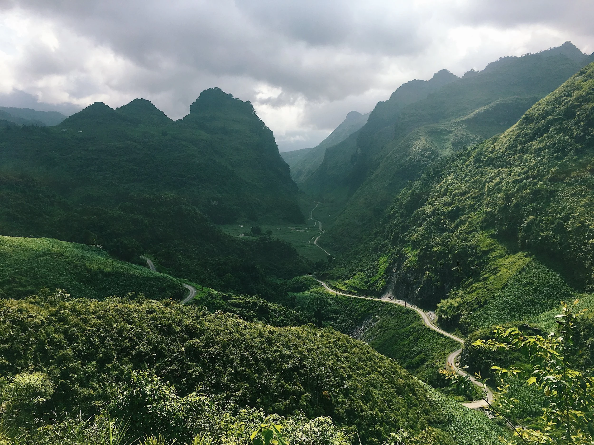 The Unpaved Path: Mastering Off Road Cycling in Ha Giang’s Karst Wilderness